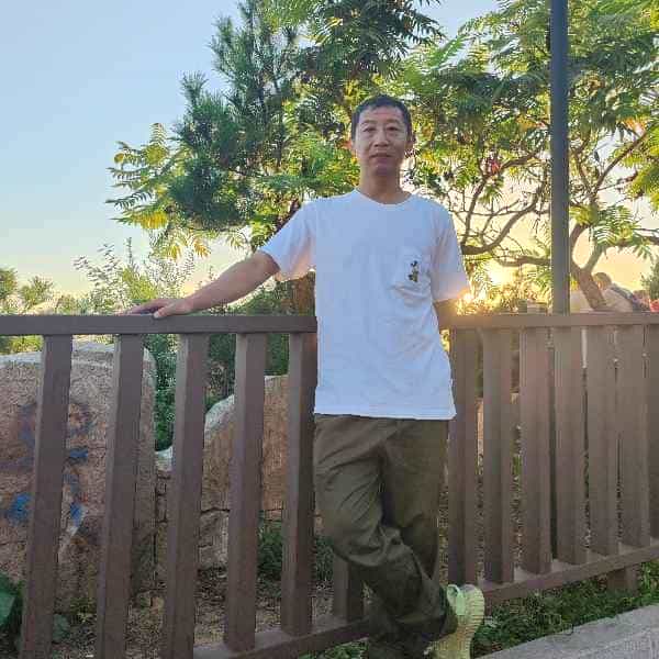47岁岁辽宁单身帅哥 - 三门峡吉缘网