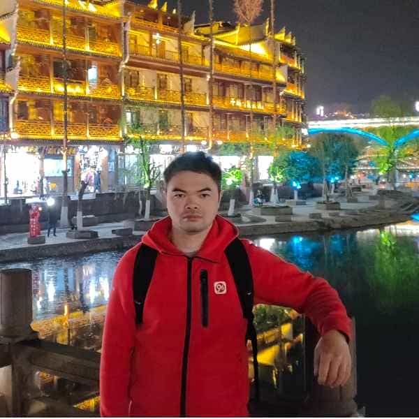 39岁岁广东单身帅哥 - 三门峡吉缘网